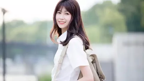 15岁女孩被火车撞亡